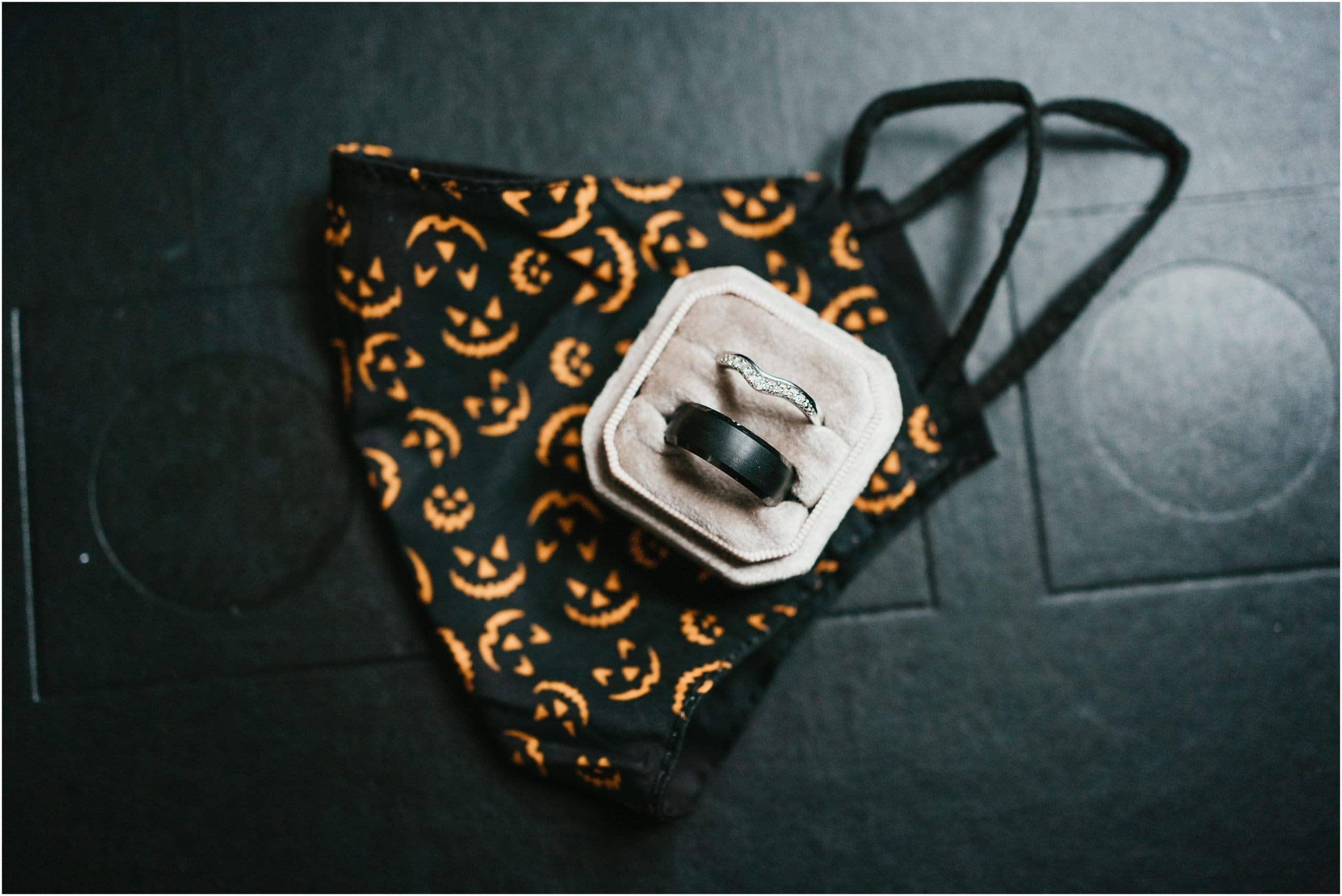 Corona wedding accessory - the face mask