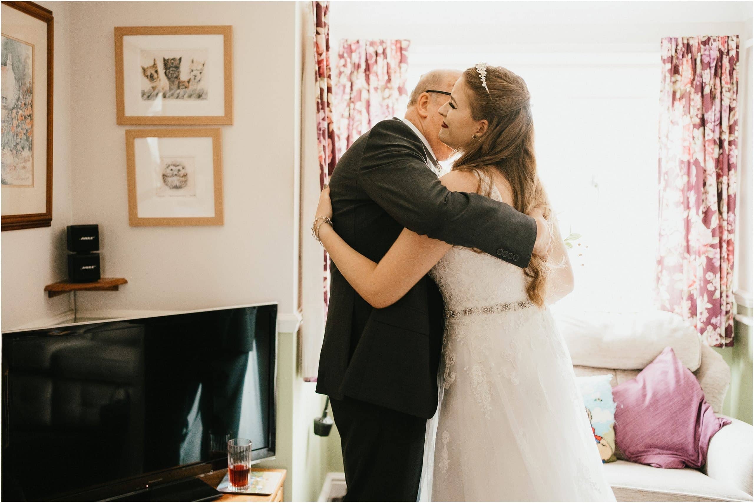 Father of the Bride seeing his daughter for the first time